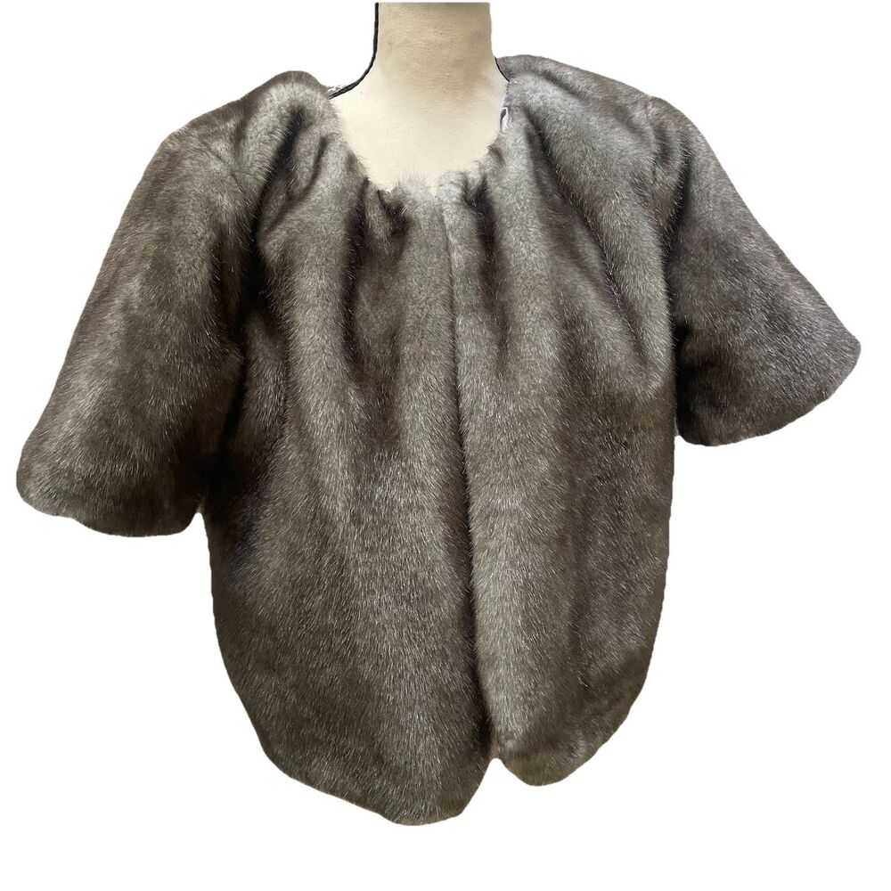 Simply Vera Vera Wang Faux Fur Jacket Medium Gray Cropped Short Sleeve Mob Wife
